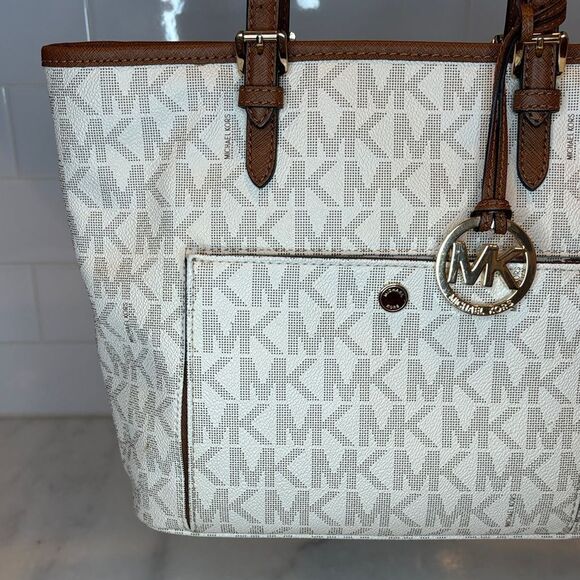 Michael Kors Jet Set Logo Large Tote Bag - Picture 2 of 16